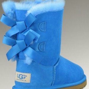 Blue and pink uggs real brand never worn